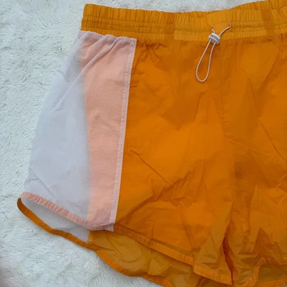 Gymshark Pulse Shorts Women's Medium Orange Nylon 2 in 1 Lined Pocket Activewear - Picture 2 of 9
